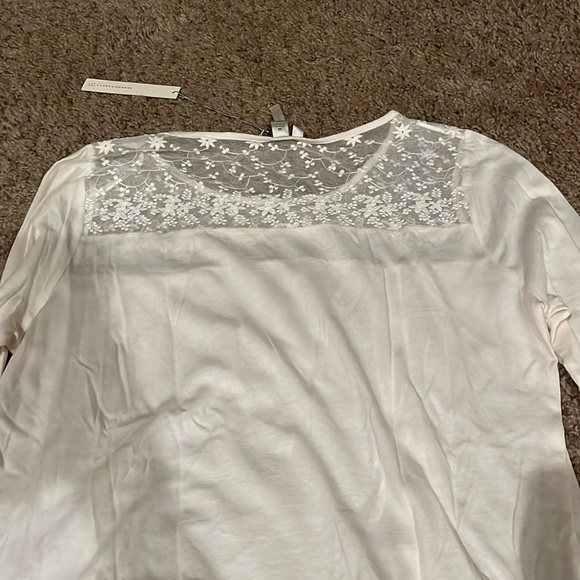 New with tags. Beautiful long sleeve - Picture 5 of 5